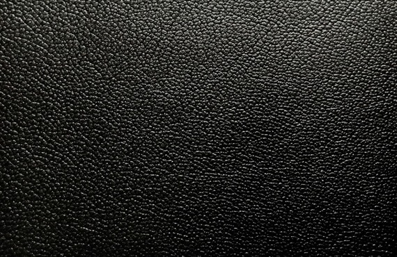 そんなことしてるんだ⁉人に話したくなる？皮革業界で働く人のお話⇩| 革素材なら販売や加工から製品まで広く対応する革庵